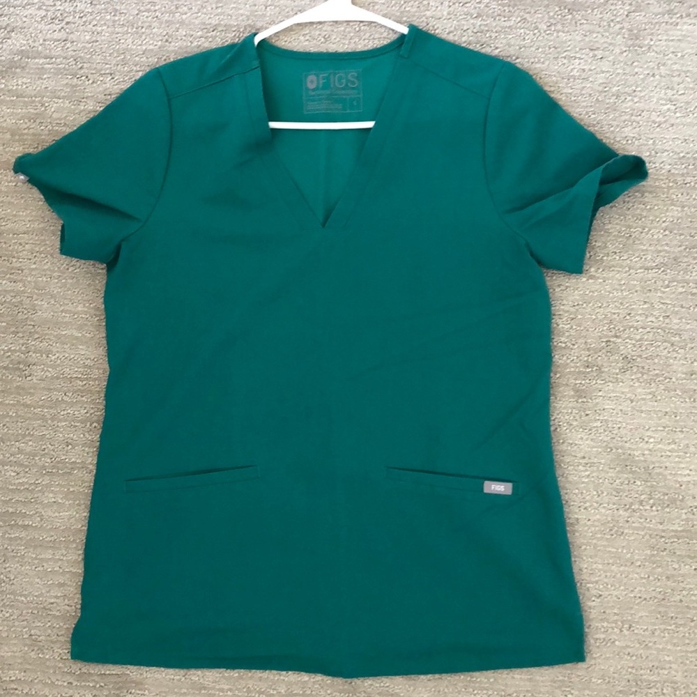 Figs Casma Three Pocket Scrub Top